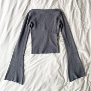 Never worn! H&M Grey rib-knit bell sleeve top — size s